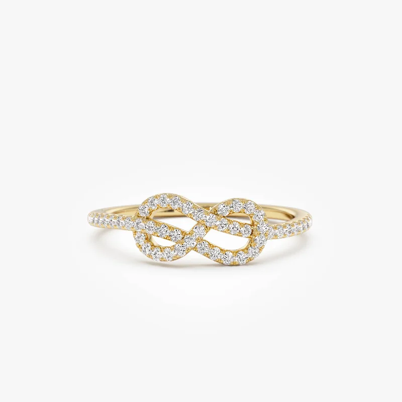 Cluster - Style Women's Diamond Rings with Multiple Small Diamonds Arranged in a Stunning Pattern14K Infinity Knot Diamond Ring