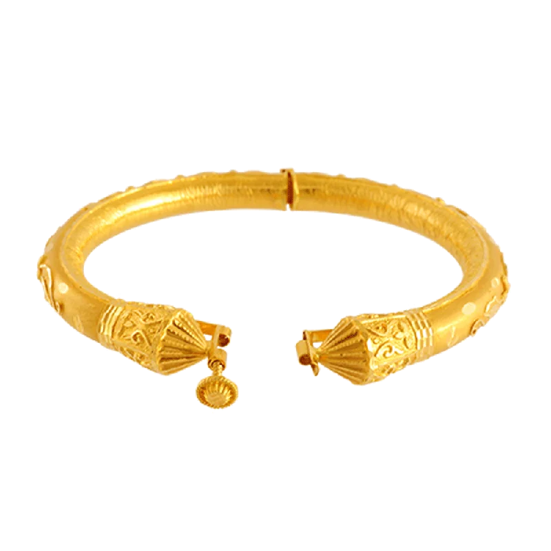 Signature - Design Women's Diamond Rings with a Brand - Specific Pattern and High - Quality Diamonds22KT Yellow Gold Bangle For Women