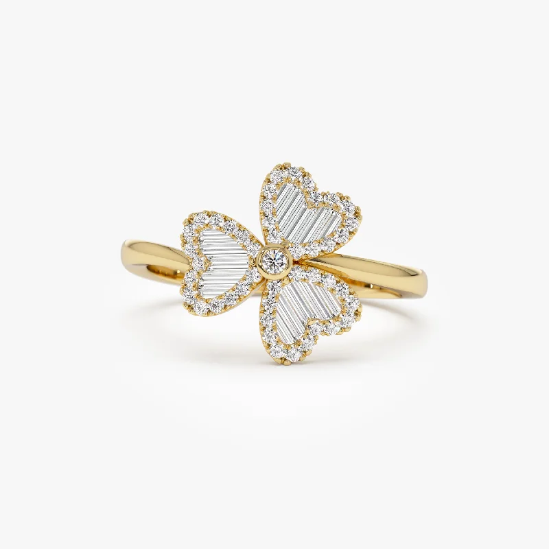 Pear - Shaped Women's Diamond Rings in Yellow Gold with a Single - Diamond Pendant Look14k Baguette & Round Diamond Flower Ring