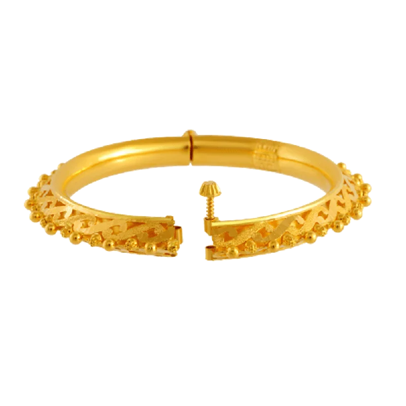 Tennis - Style Women's Diamond Rings with a Continuous Row of Diamonds for a Classic and Versatile Look22KT Yellow Gold Bangle For Women