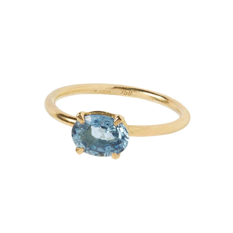 Aquamarine Gemstone Rings in 9K Gold with a Bezel Setting for a Modern and Secure FitOval Blue 18K Gold Ring w. Sapphire