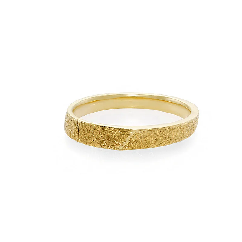 Vintage - Style Filigree Wedding Bands in 14K Gold for a Romantic and Antique - Inspired AestheticHand Carved Men's Wedding Ring in 18K Yellow Gold