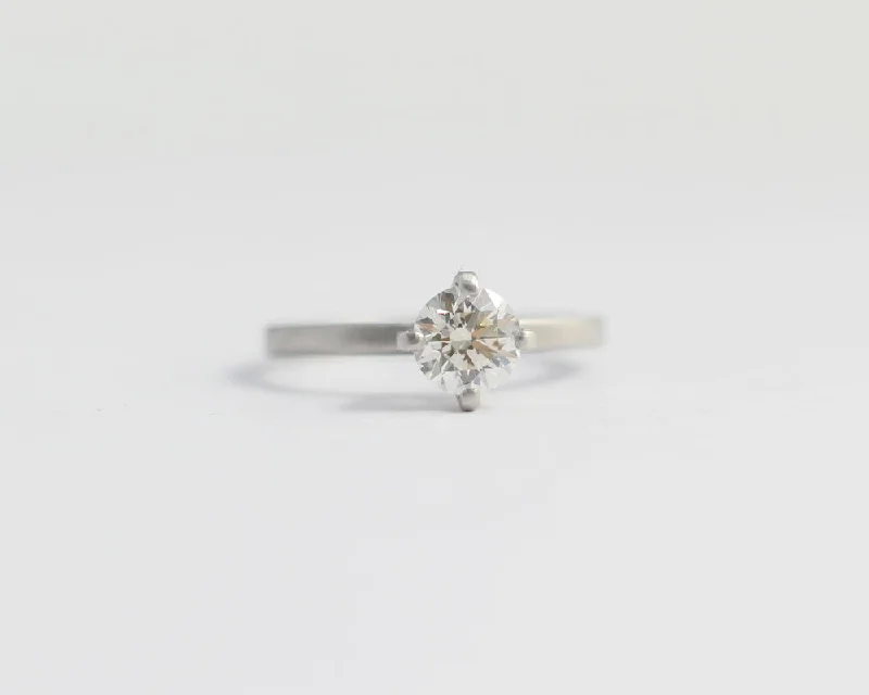 Signature - Design Engagement Rings with a Brand - Exclusive Pattern and Premium DiamondsSolitaire Diamond Engagement Ring with 4 Claw set Ethical Diamond