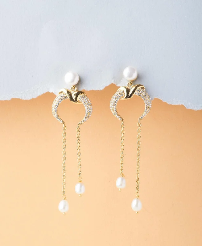 Kids' Plastic Animal - Shaped Stud Earrings in Bright Colors for a Fun and Safe AccessoryDelicate Stone Studded Pearl Earring